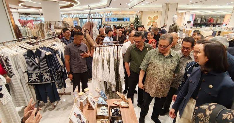 4 Menteri Sekaligus Sambangi Gerai Metro Departement Store
