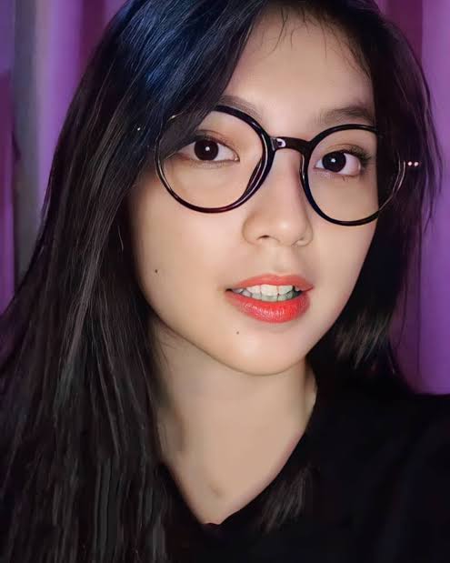 Lifestyle Shania Gracia: Mempunyai Profesionalisme Tinggi hingga Fashion Stylish