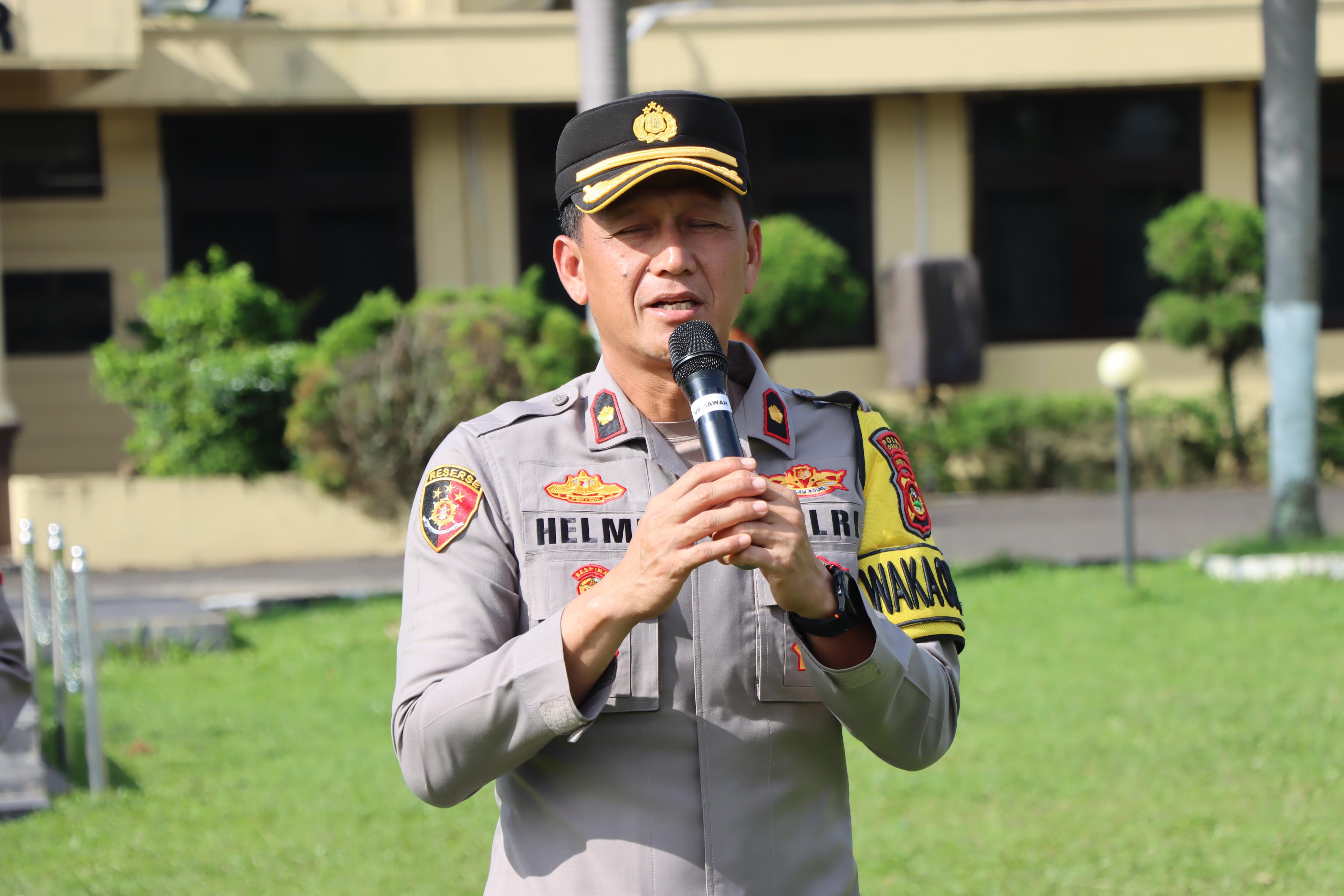 Wakapolres  Ogan Ilir Cek Kehadiran Personel dan Optimalisasi Media Sosial Kepolisian