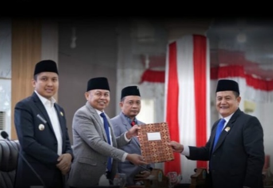 Wakil Ketua I DPRD dan Pimpin Rapat Banmus