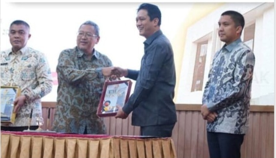 Ketua DPRD Hadiri Penyerahan LHP BPK Sumsel