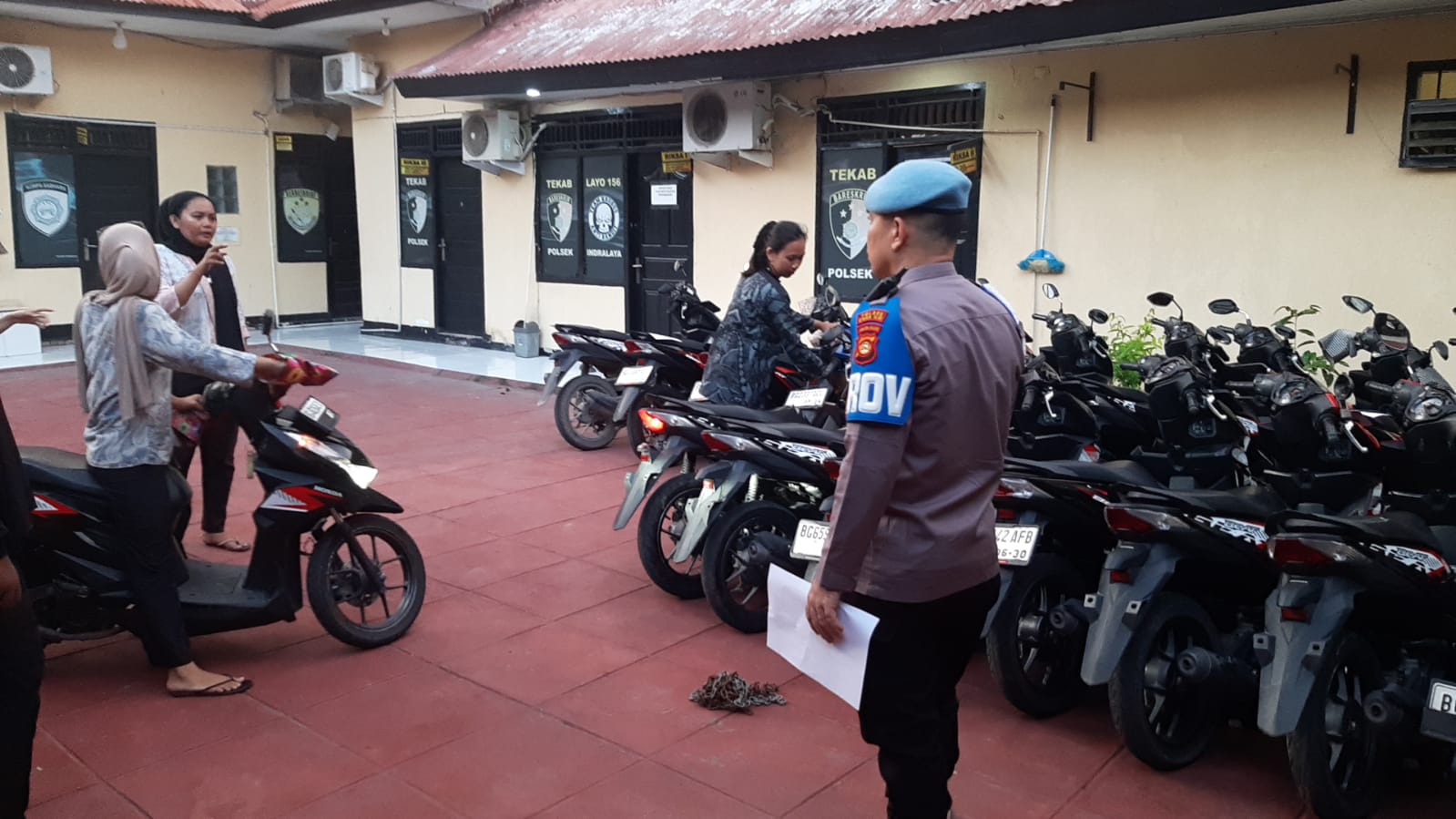 Polsek Indralaya  Sediakan Layanan Penitipan Kendaraan Gratis Bagi Pemudik