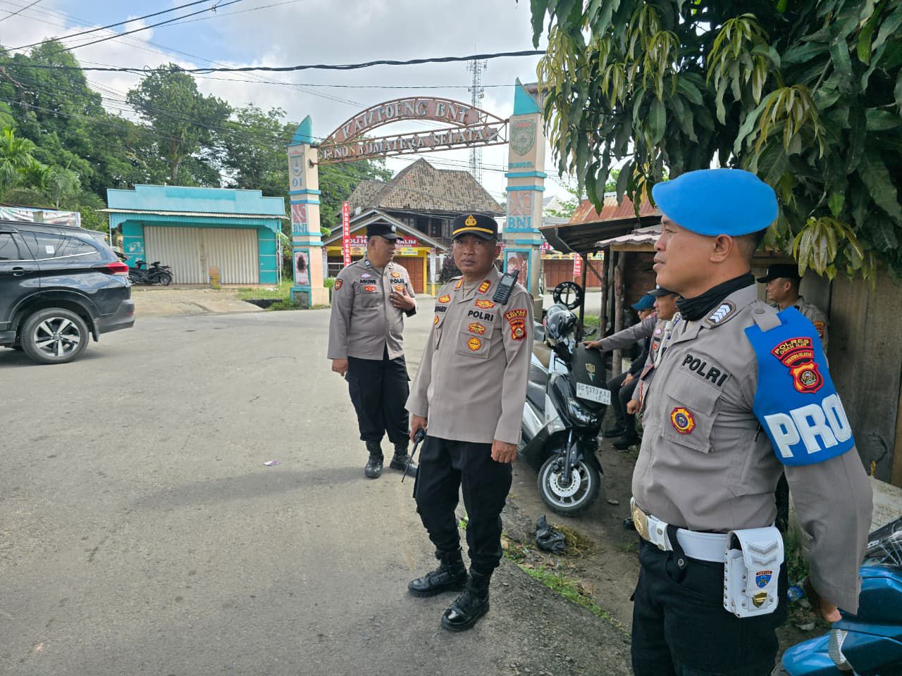 Personel Melaksanakan Gaktur Lalin Antisipasi Arus Mudik Jelang Lebaran di Polsek Indralaya